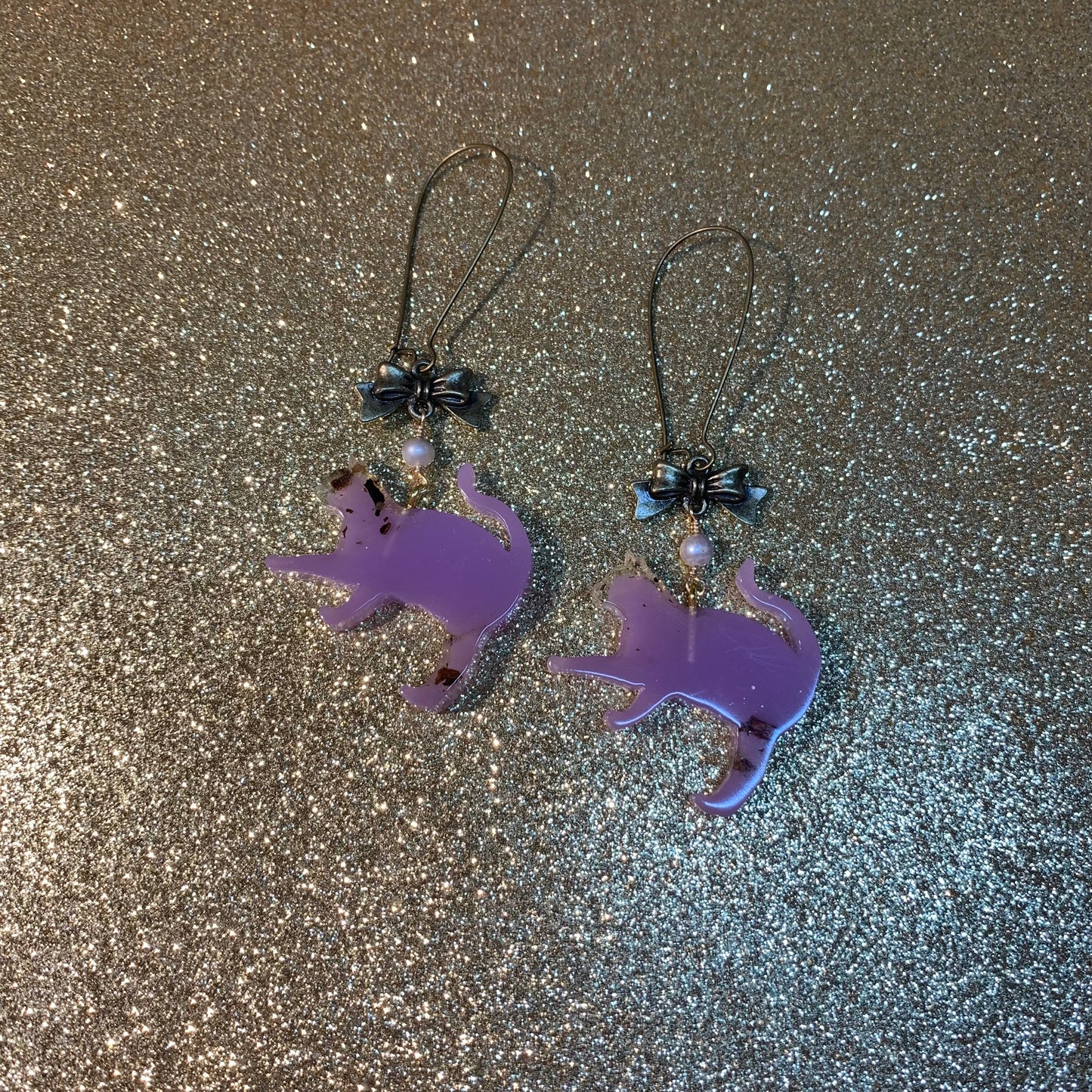 Purple tea cat earrings